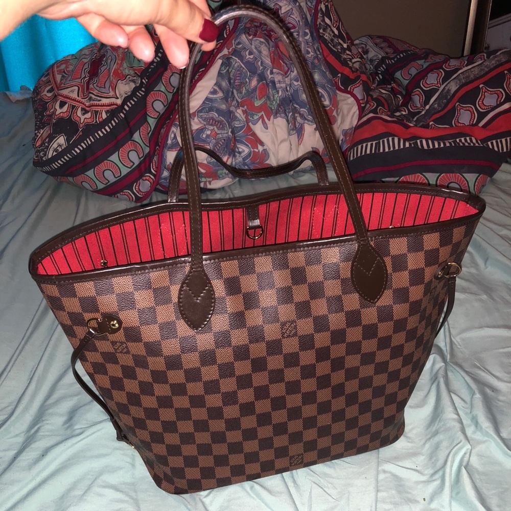 Authentic Louis Vuitton Neverfull MM Damien